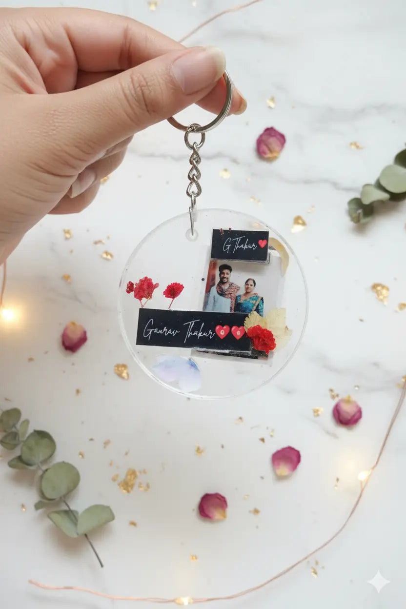 Personalized Photo Resin Keychain with Dried Flowers | Custom Couple Name & Picture Keychain | Unique Handmade Gift for Him/Her, Anniversary, Birthday